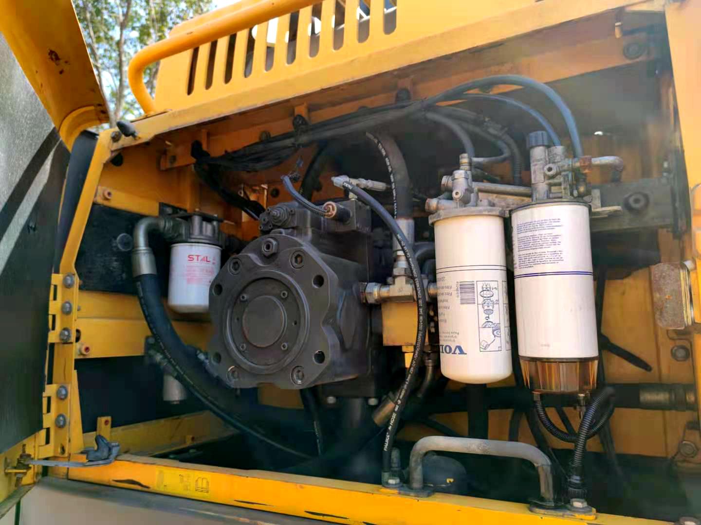 Volvo EC480D excavator