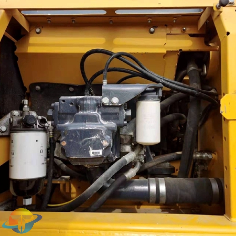 Komatsu PC200-8 excavator