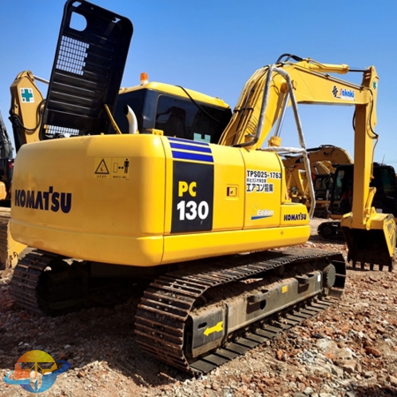 Komatsu PC130-7 excavator