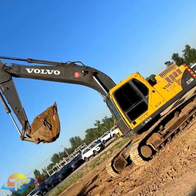 Volvo EC210BLC excavator