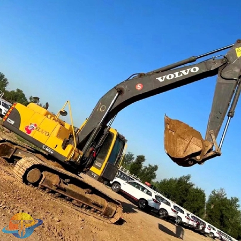 Volvo EC210BLC excavator