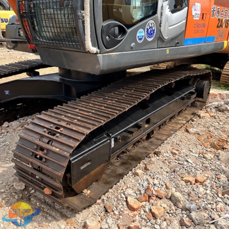 Hitachi ZX240-3 excavator