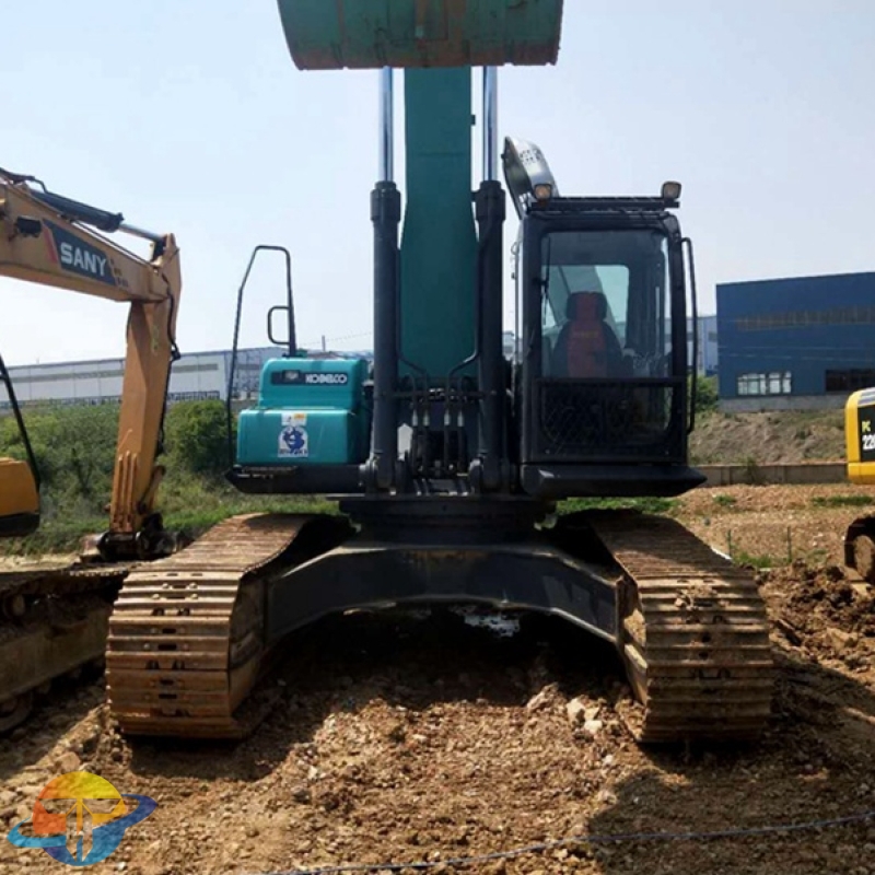 KOBELCO SK380D excavator