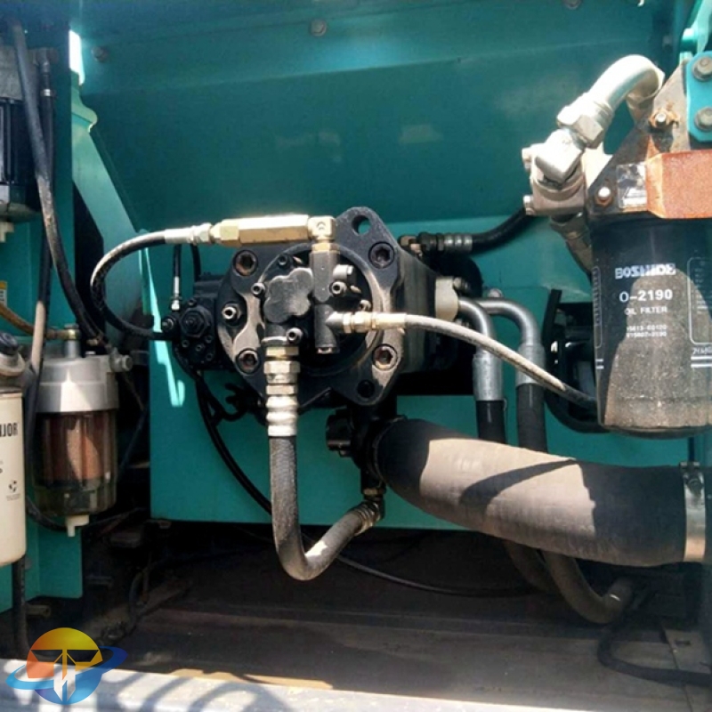 KOBELCO SK380D excavator