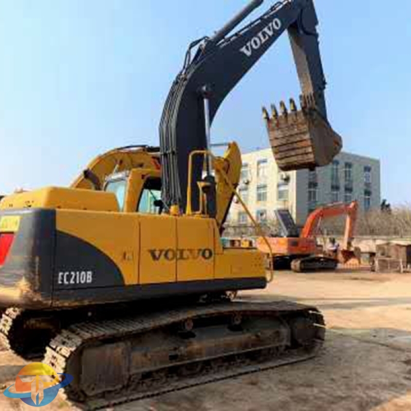 Volvo EC210BLC excavator
