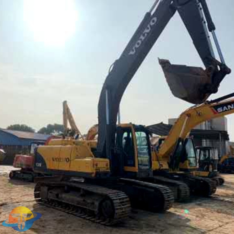 Volvo EC210BLC excavator