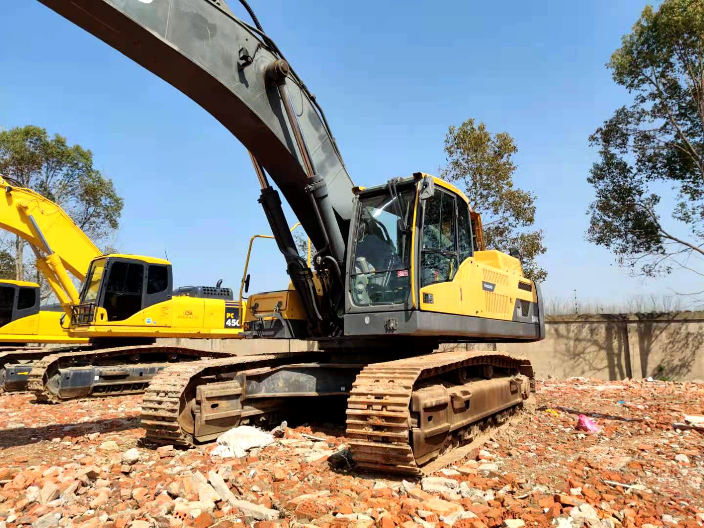 Volvo EC460BLC excavator