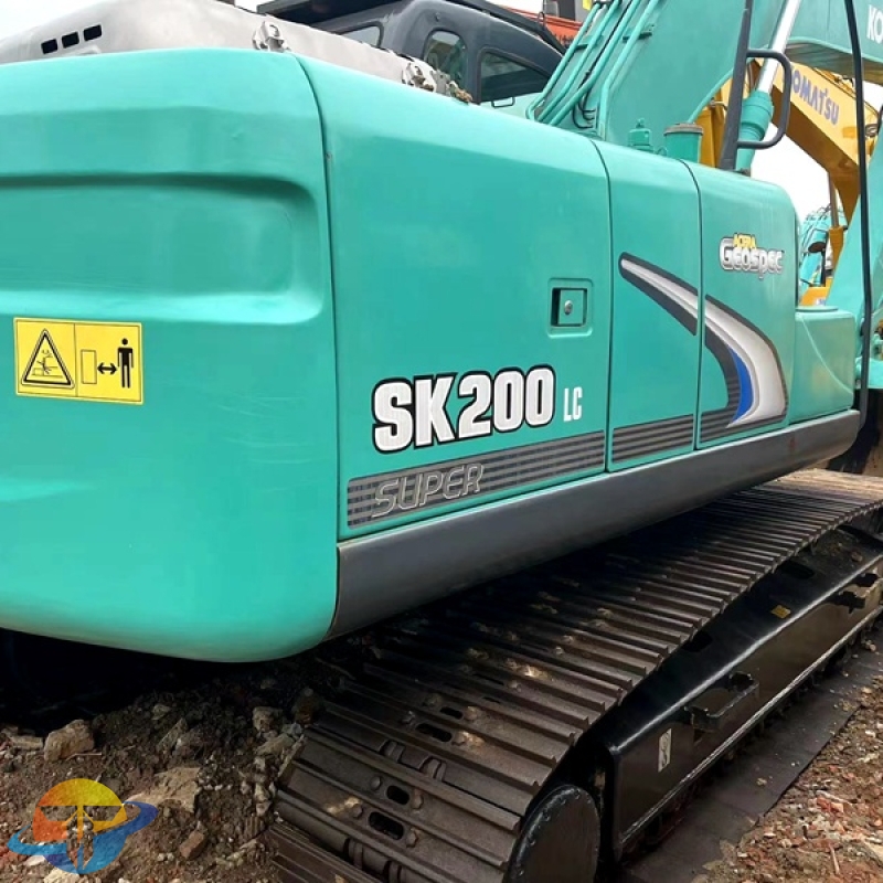 Kobelco SK200LC-8 excavator