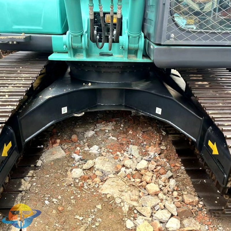 Kobelco SK200LC-8 excavator