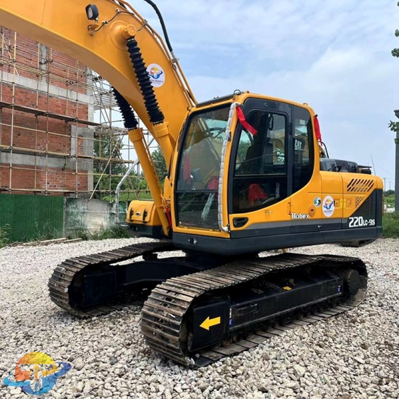 Hyundai R220-9S excavator