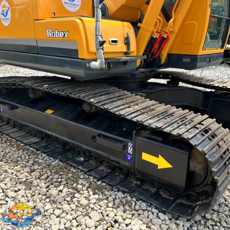 Hyundai R220-9S excavator