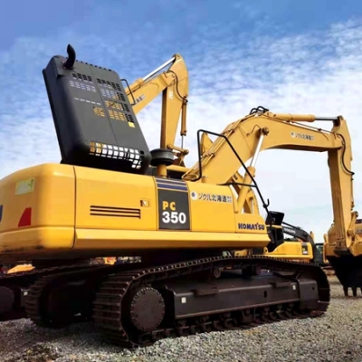 Komatsu PC200-8N1 excavator