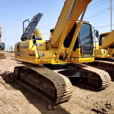 Komatsu PC200-8N1 excavator
