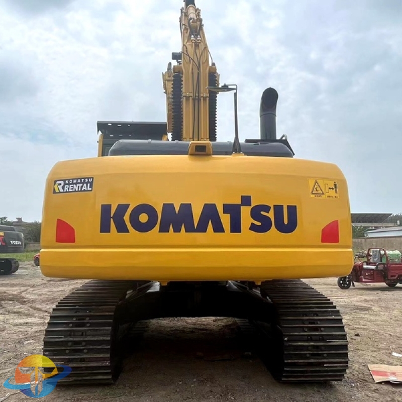 Komatsu PC200-8N1 excavator