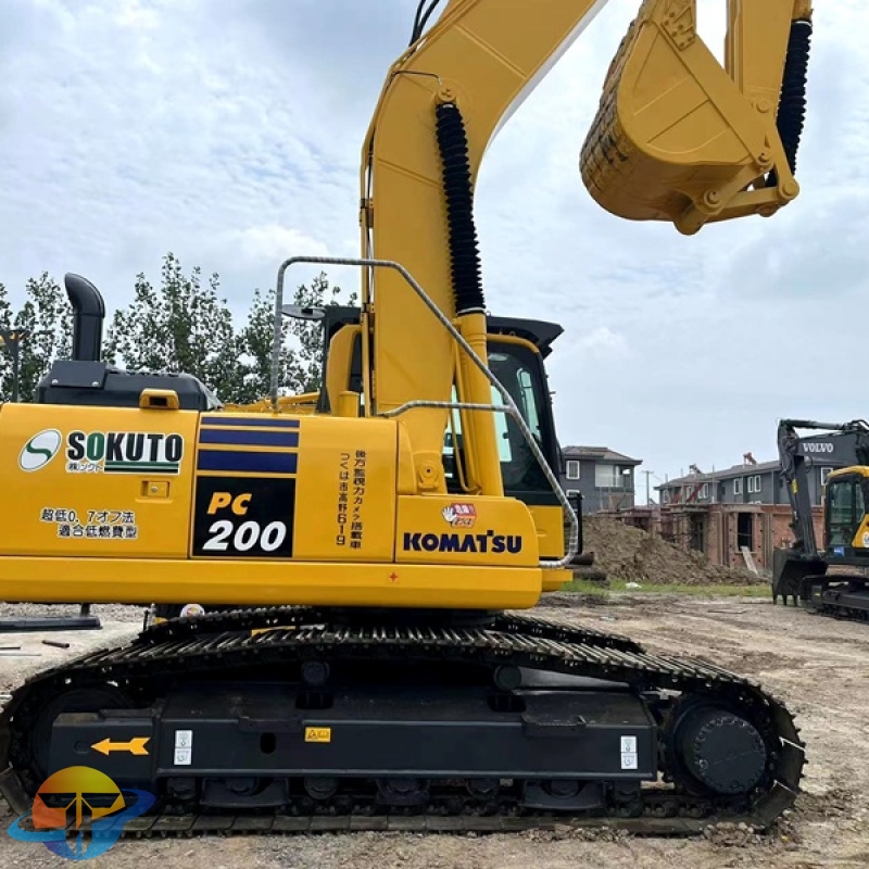Komatsu PC200-8N1 excavator