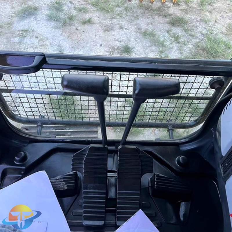 Komatsu PC160-7 excavator