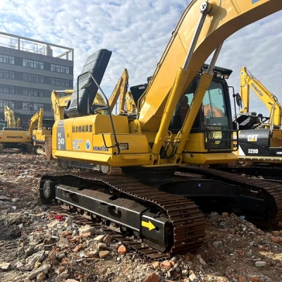 Komatsu PC160-7 excavator