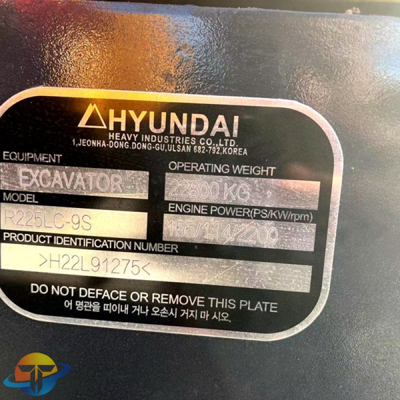 Hyundai R225-9S excavator