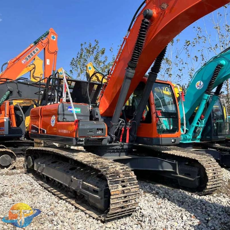Doosan DX300 excavator