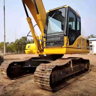 Komatsu PC210LC
