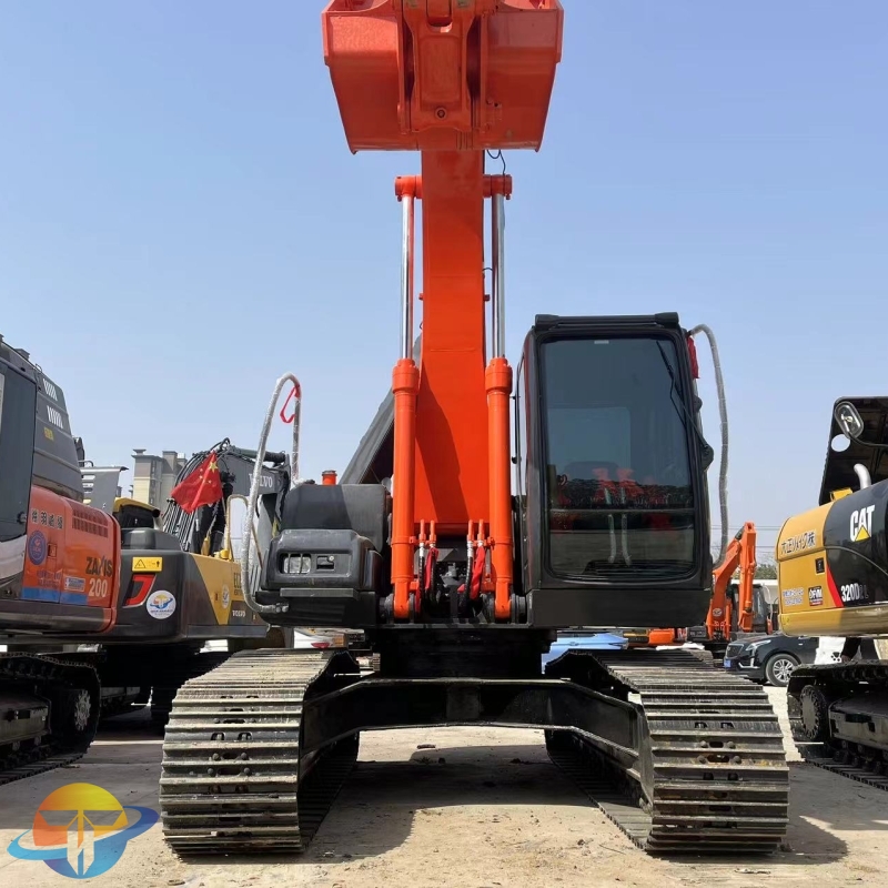 Hitachi 200