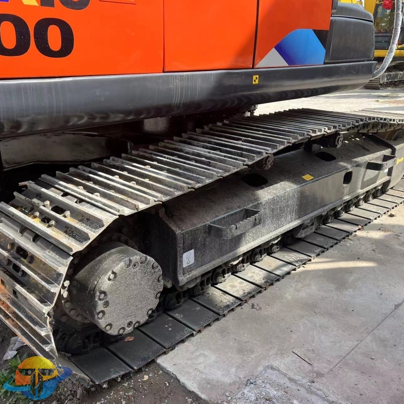 Hitachi 200