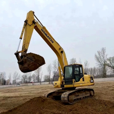 Komatsu PC200
