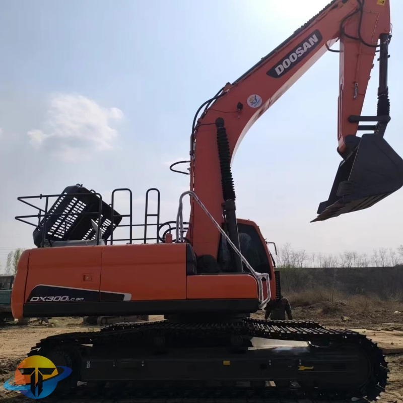 Doosan DX300LC