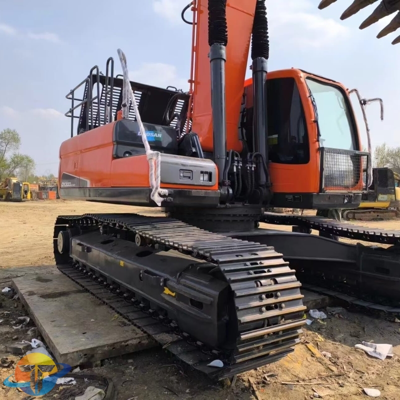 Doosan DX300LC
