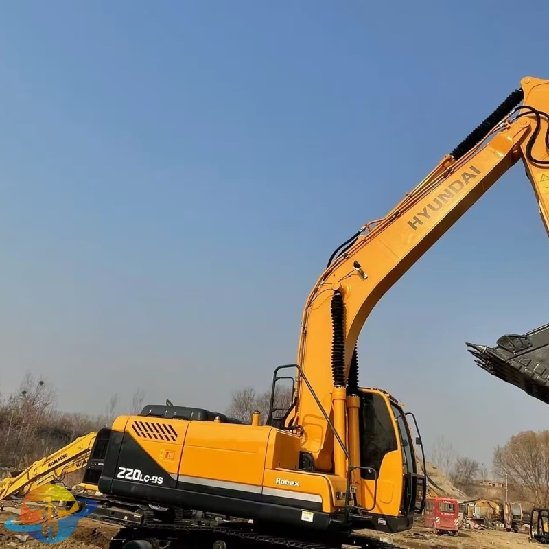 Hyundai 220LC-9s