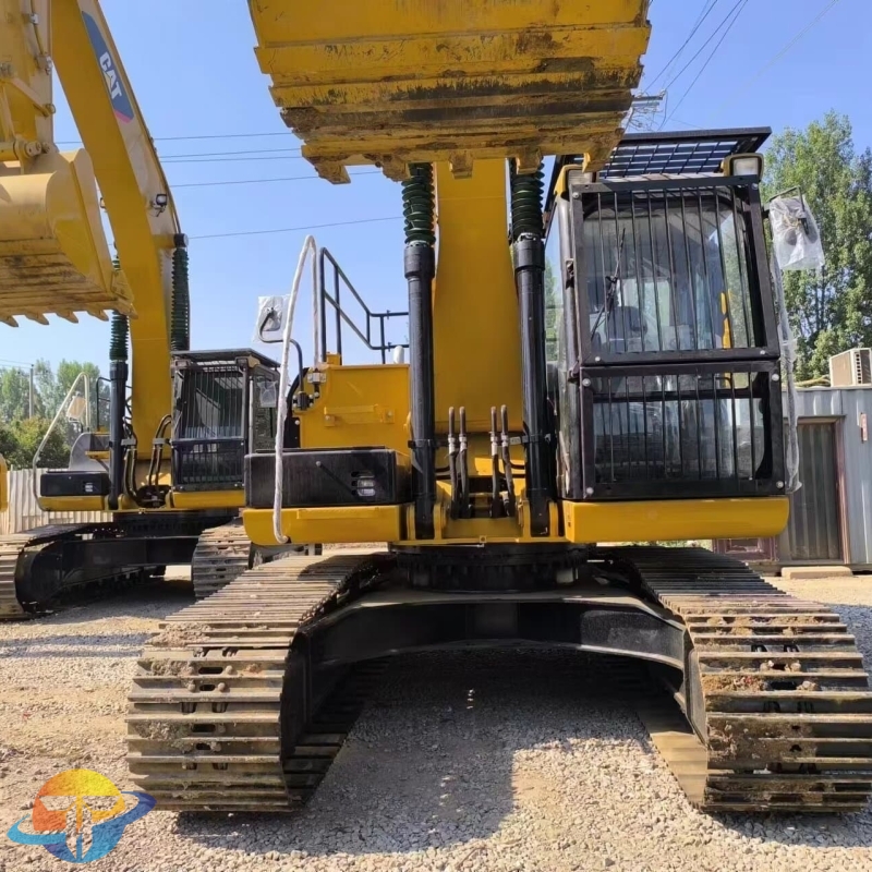 Caterpillar 320D2