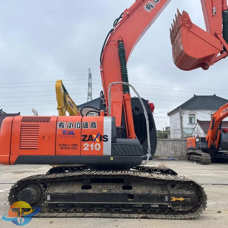 Hitachi 210