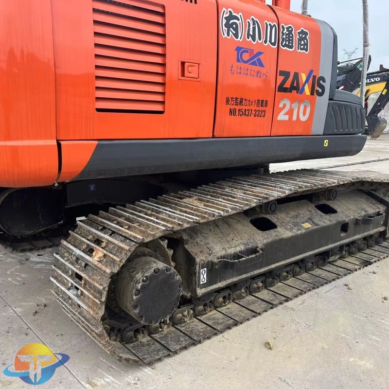Hitachi 210