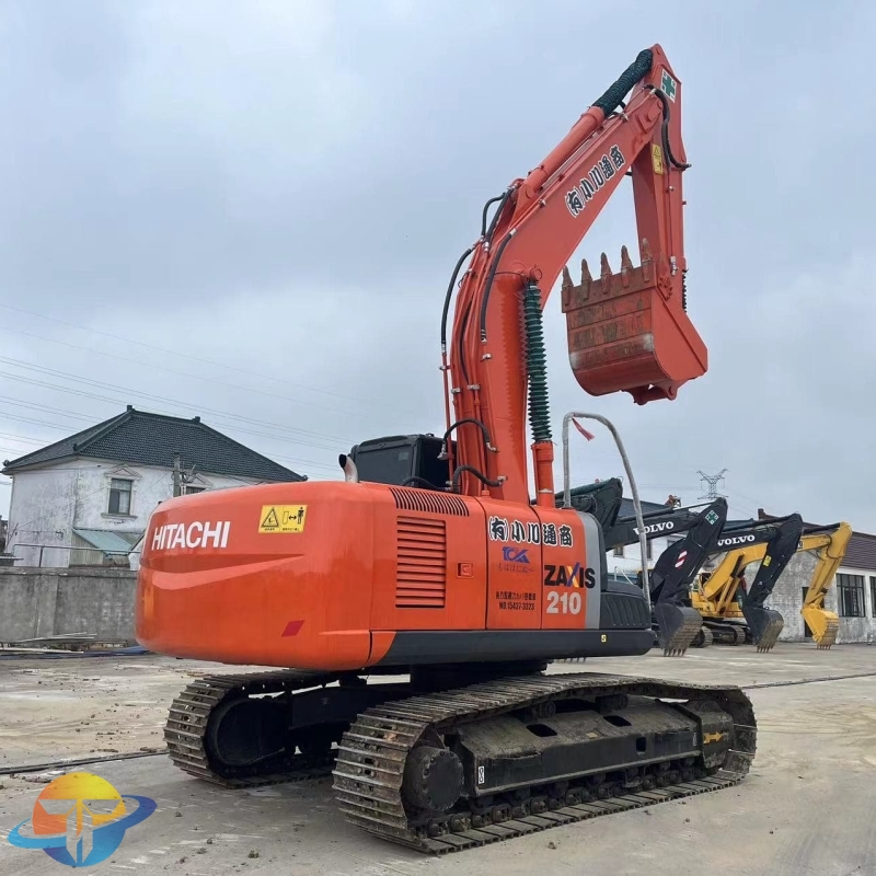 Hitachi 210