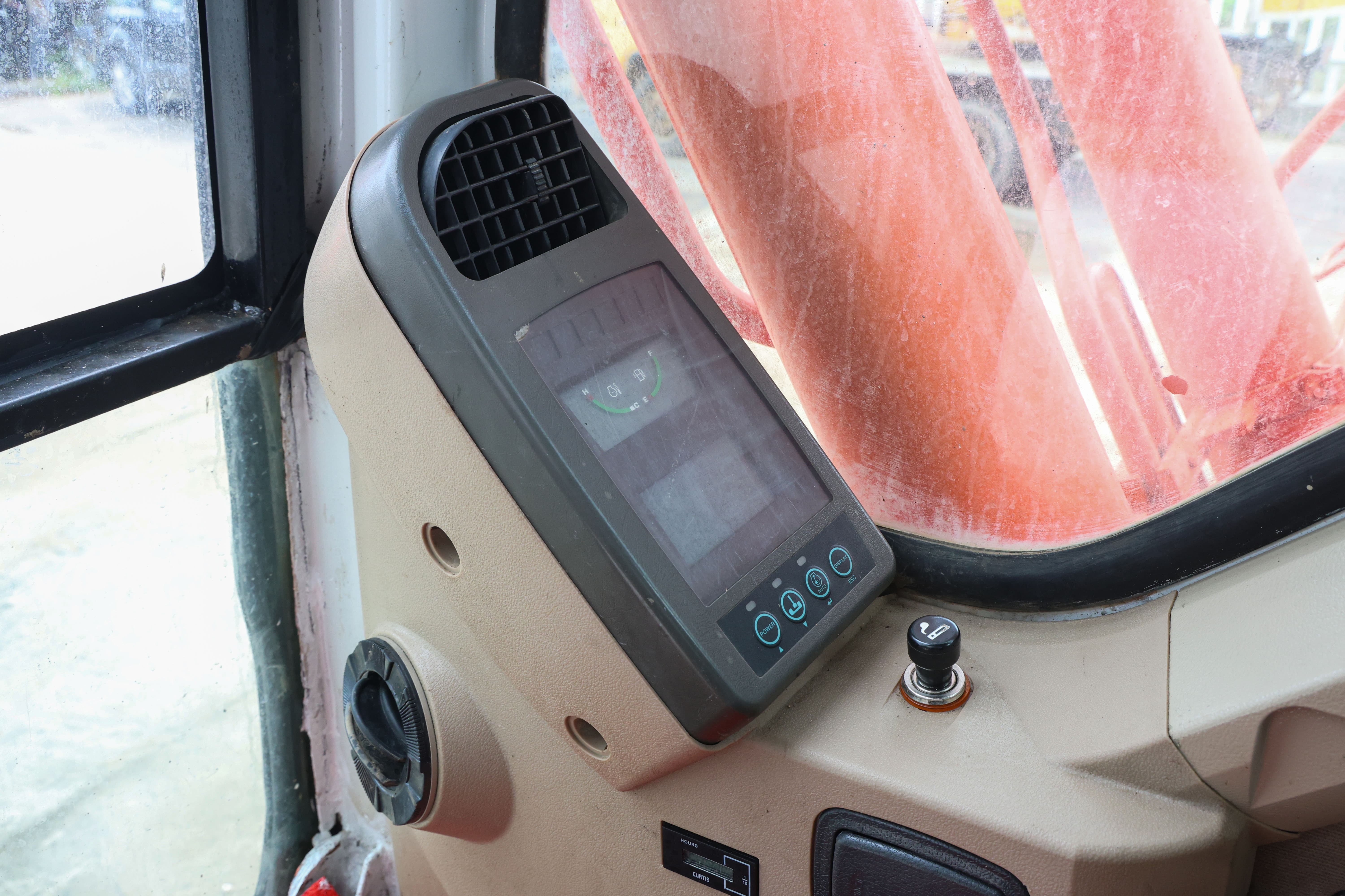 Doosan DH225LC-7
