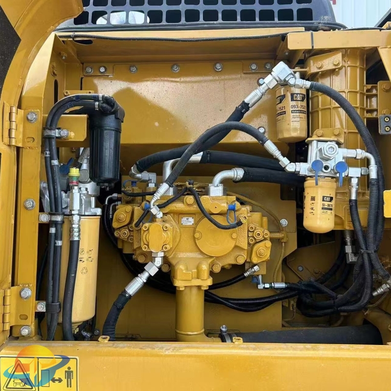Caterpillar 320D2L（C7.1Engine ）