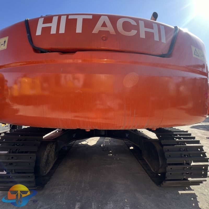 HITACHI 70
