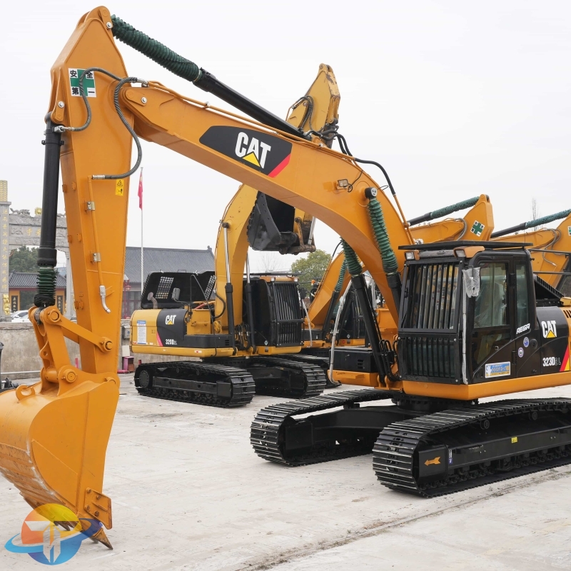 CAT 323D2L