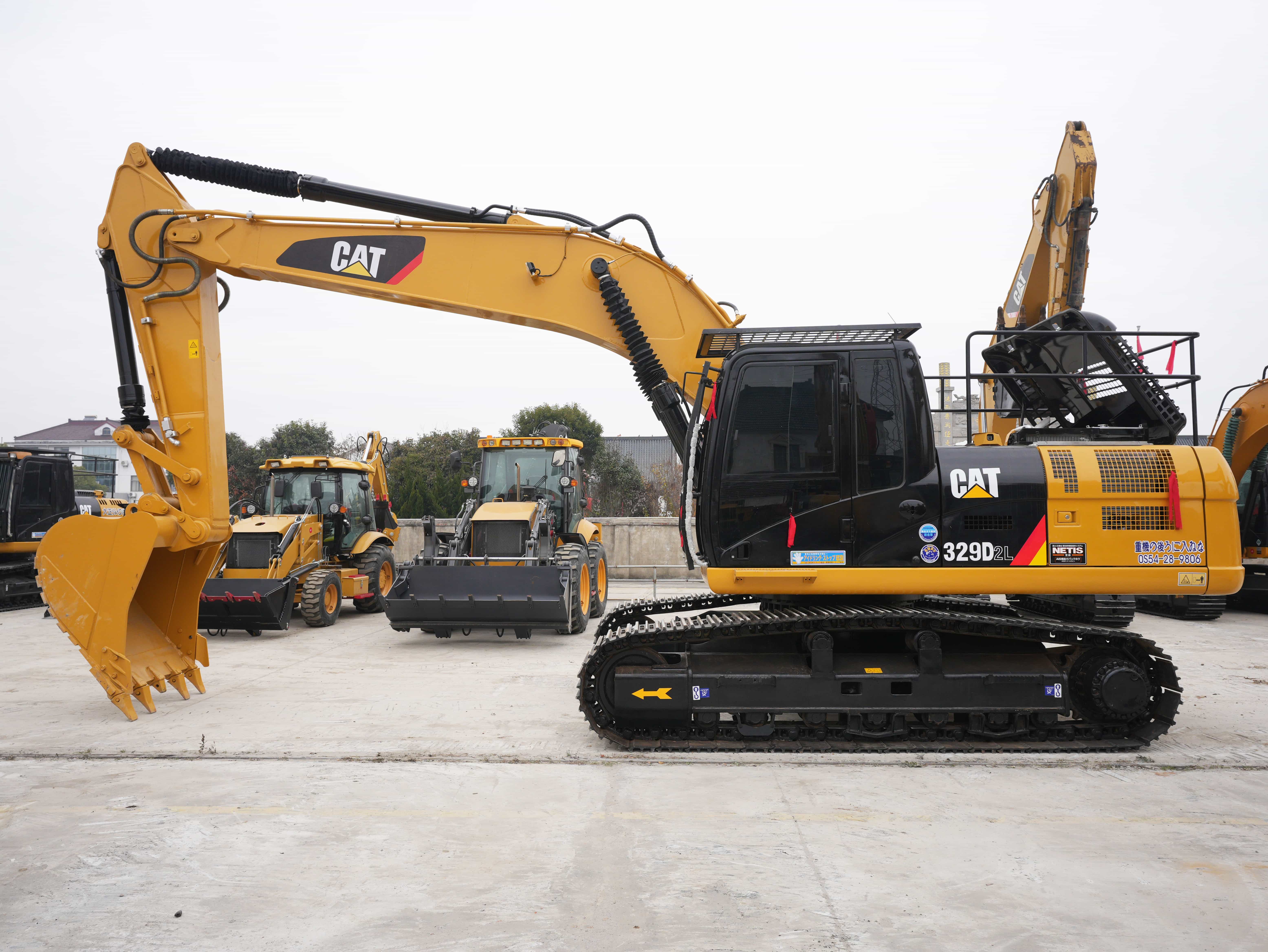 CAT 329D2L