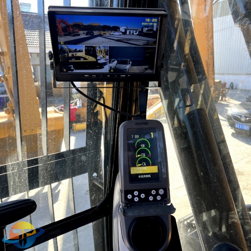 CAT 323 D2L
