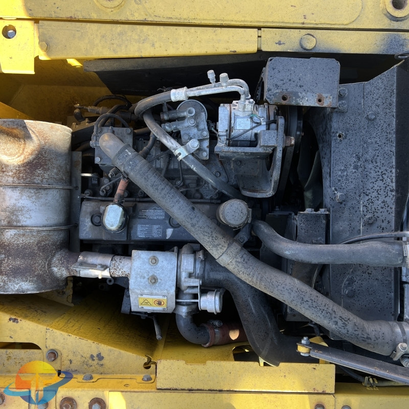 Komatsu 130