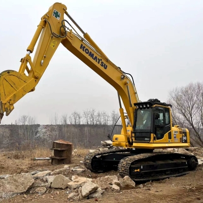 Komatsu 130