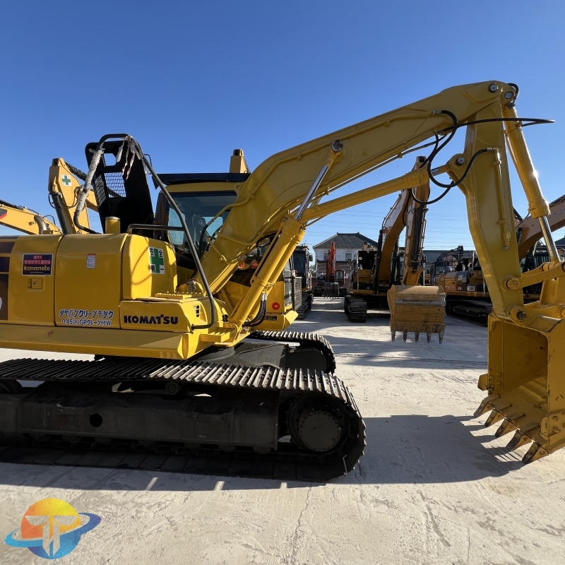 Komatsu 130
