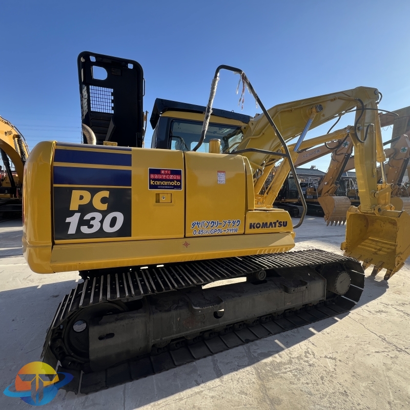 Komatsu 130