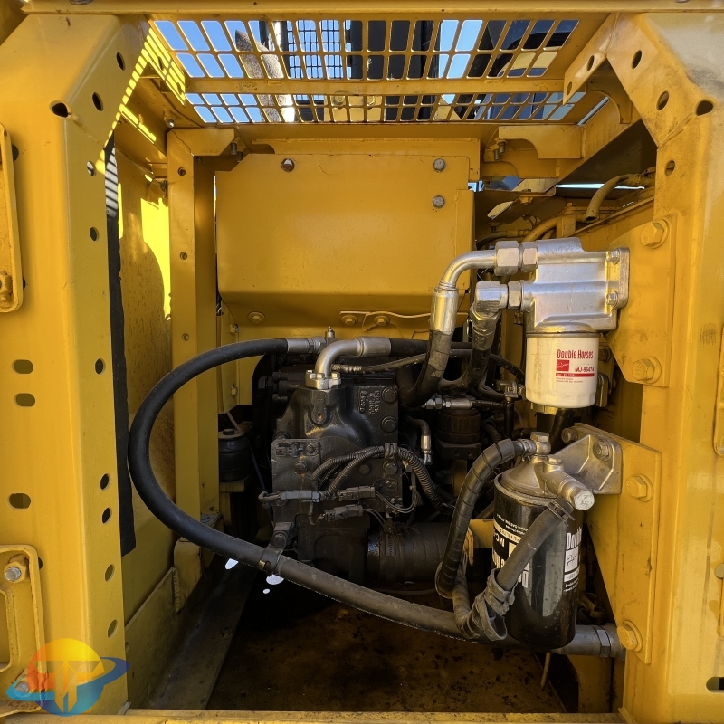 Komatsu 130
