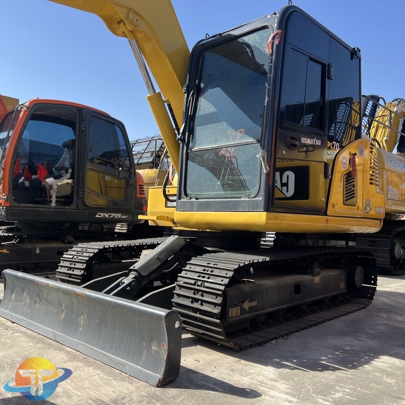 Komatsu 70