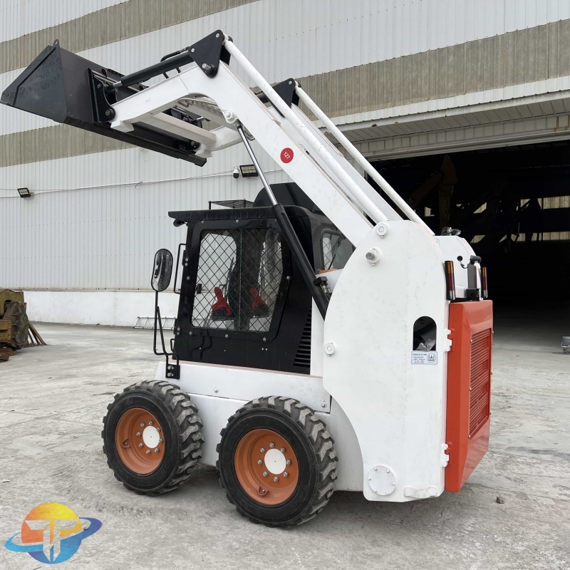 Skid steer ZT18