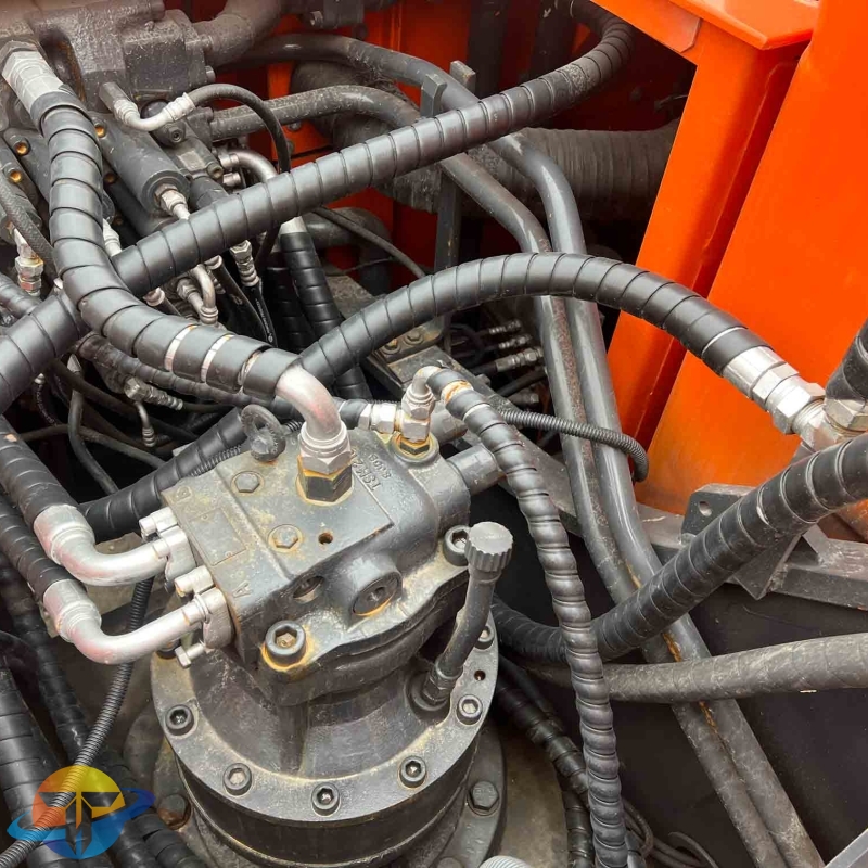 Doosan DX225LC-9C Excavator