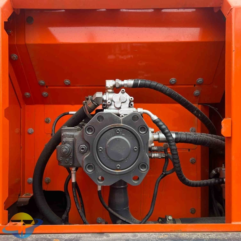 Doosan DX225LC-9C Excavator