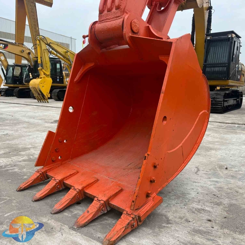 Doosan DX225LC-9C Excavator